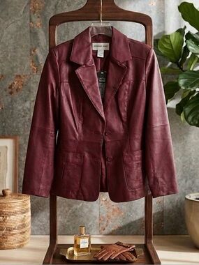 Newport News Red Leather Jacket Y2K Vintage Women’s Size 4